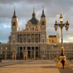 Catedral de la Almudena v Madridu