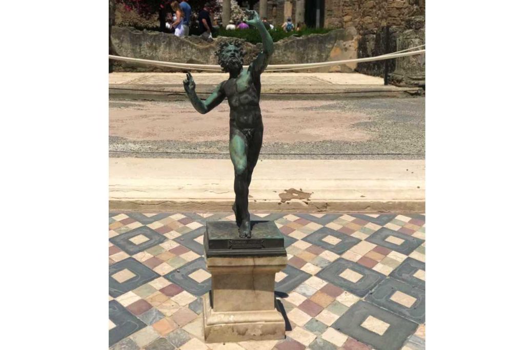 Socha v Pompejích
