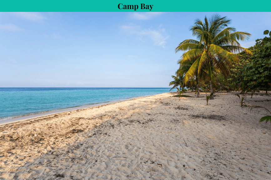 Pláž Camp Bay na Roatánu