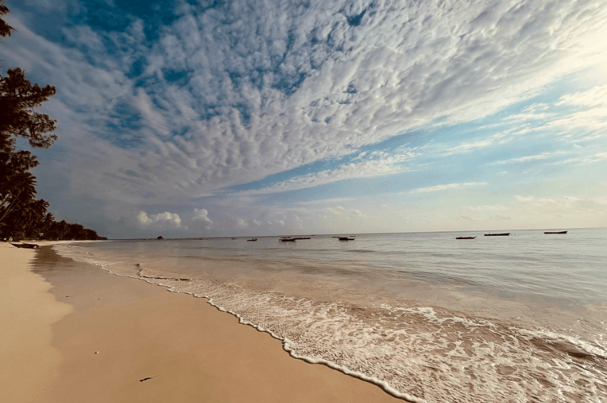 Pláž na Zanzibaru