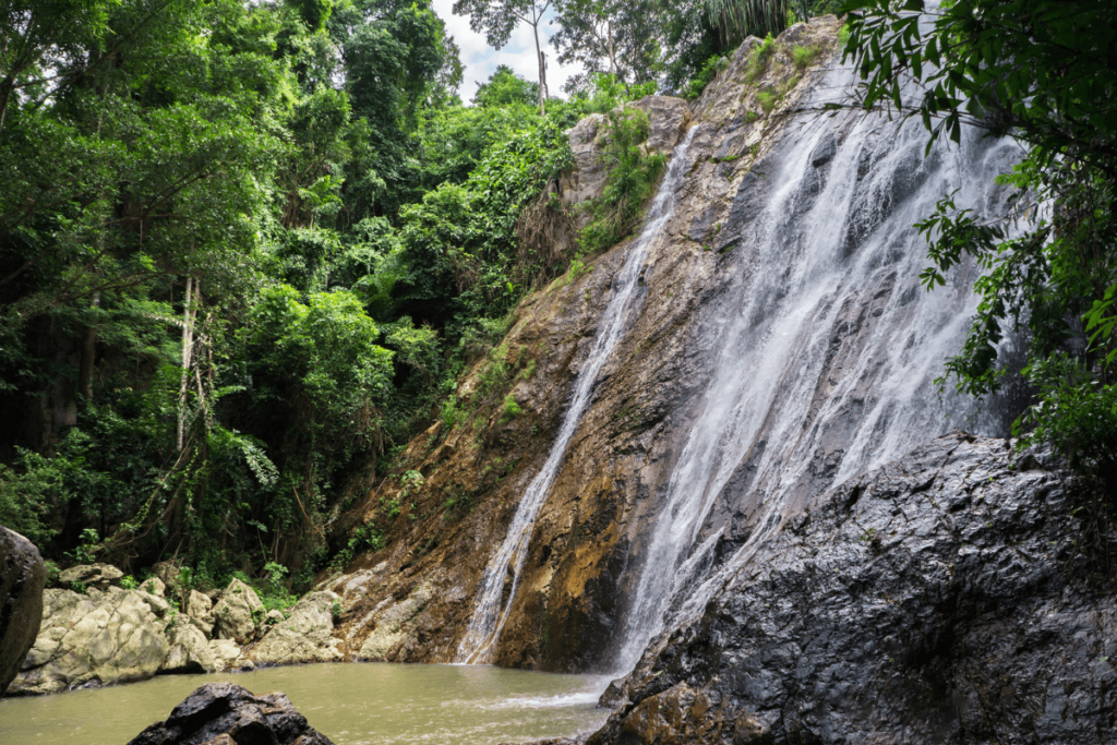 vodopad_muang_Koh_Samui_Thajsko