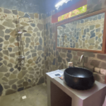 Madagaskar bungalov koupelna