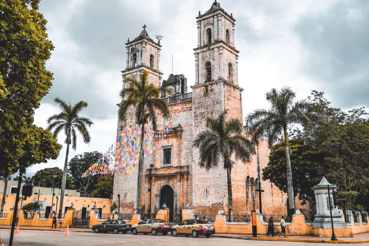 Kostel ve městě Valladolid v Mexiku