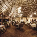 Restaurace je součástí komplexu na Zanzibaru