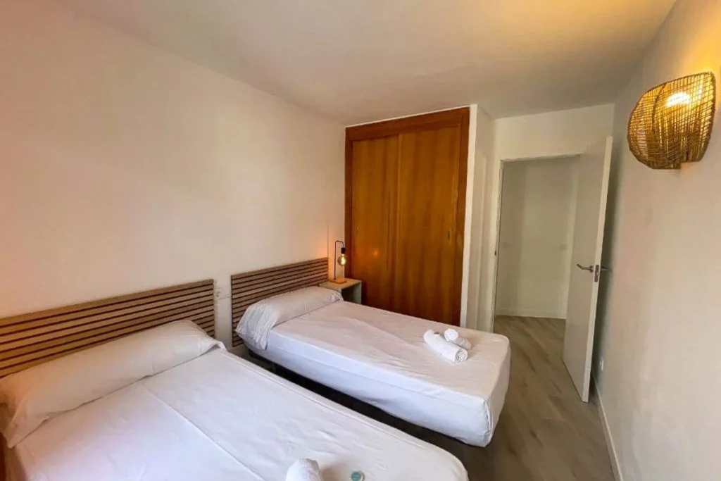Pokoj v apartmánu na Mallorce pro dvě osoby