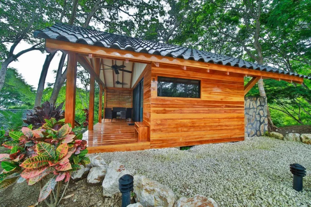 Dřevěný útulný bungalov na Kostarice