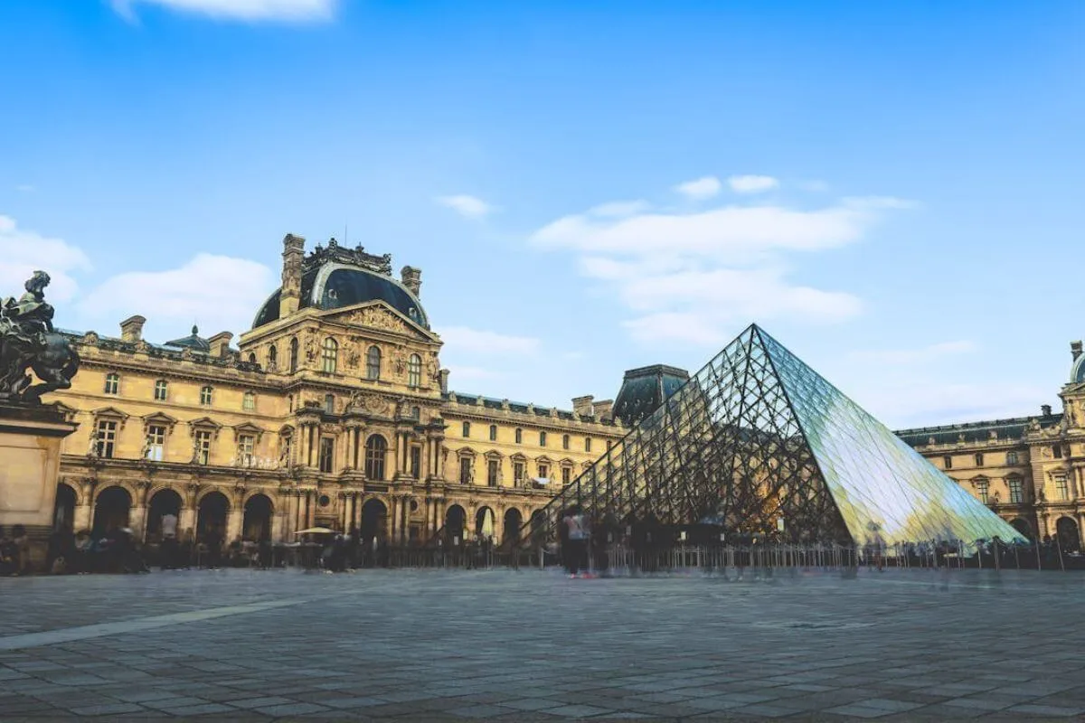 Čo vidieť v parížskom Louvri