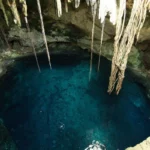 Cenote během výletu na Uxmal