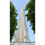 Burj Khalifa v Dubaji ve dne