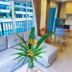 Obývací pokoj v apartmánu na Koh Samui