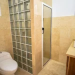 Ubytování Roatán Toaleta