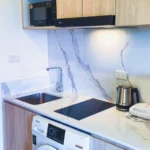 Kuchyně v apartmánu na Samui