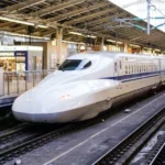 Vyzvednutí na letišti Tokio, šinkansen Nozomi